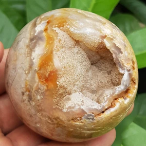 256g Agate Geode Chalcedony Sphere Crystal Ball Reiki Healing Energy Decoration - Picture 1 of 4