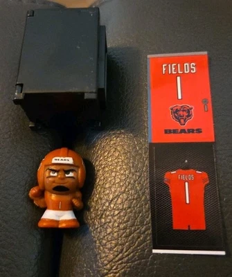 2024 NFL Series 12 Teenymates Chicago Bears Justin Fields W/Locker - Image 1 of 2