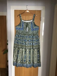 *BNWT*Monsoon Green Print Sleeveless Midi Dress Size XL Approx 22+ - Picture 1 of 3
