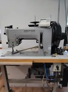 Dürkoppp Adler K204-990014-370 Dreifachtransport Industrienähmaschine - Bild 1 von 2