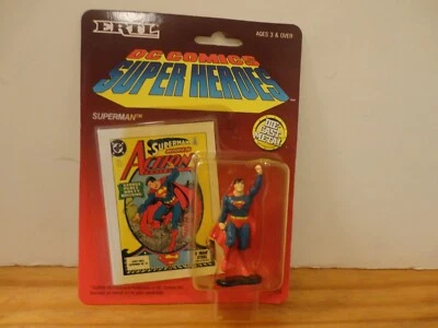 DC COMICS ERTL SELADO MINI 3" FIGURA DE AÇÃO SUPERMAN PUNHO PARA CIMA NO CARTÃO BLISTER '90 - Imagem 1 de 2