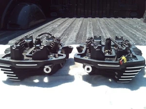 Culatas delanteras y traseras Harley-Davidson 17-23 M8 Touring refrigeradas por aceite - Imagen 1 de 13