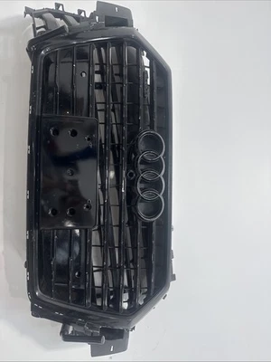  2017 2018 2019 Audi Q7 front  Grill new oem 4mo853651 - Image 1 of 4