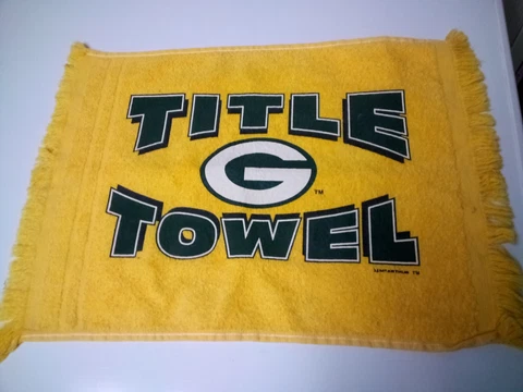 GREEN BAY PACKERS TITLE TOWN FAN TOWEL, 16” LONG Cover