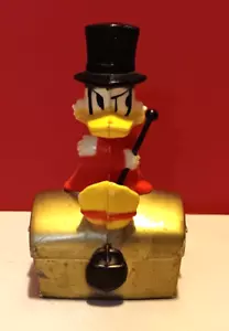 Extremely Rare! Walt Disney Scrooge McDuck On Chest Old Piggy Bank Fig Statue - Picture 1 of 4