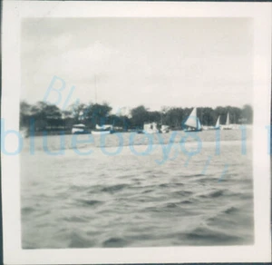 Foto de junio de 1948 Wroxham Broads Yachts on the Broads 2,2x2,2" - Imagen 1 de 2
