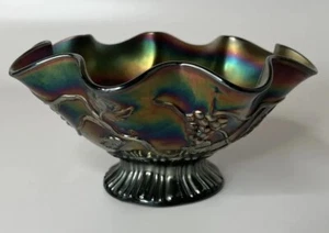 Northwood Octet Dome Footed Bowl Grape Leaves Exterior Purple - Picture 1 of 6