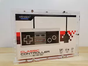 Nintendo Nes - Classic Controller - Retro Bit - New IN Acrylic Box (10372449) - Picture 1 of 7