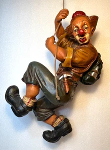 Allan Agohob 20" Kletternder Clown Skulptur - handbemalt Resin - Vintage Kunst - Bild 1 von 8