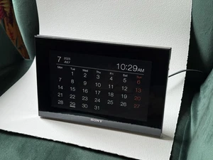 Sony S-Frame DPF-V900 Digital Photo Frame 9" - Picture 1 of 1