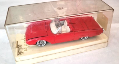 SOLIDO Ford Thunderbird G.SPORT 4517 modellino auto con teca originale vintage - Immagine 1 di 4