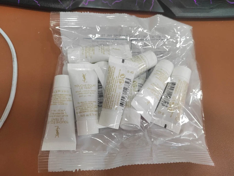 YVES SAINT LAURENT YSL Touche Eclat Le Teint Long Wear Glow Foundation 5ml Sample *10 bag