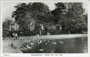 REAL PHOTO POSTCARD OF WEST PARK, WOLVERHAMPTON, STAFFORDSHIRE, MASON'S ALPHA - Foto 1 di 2