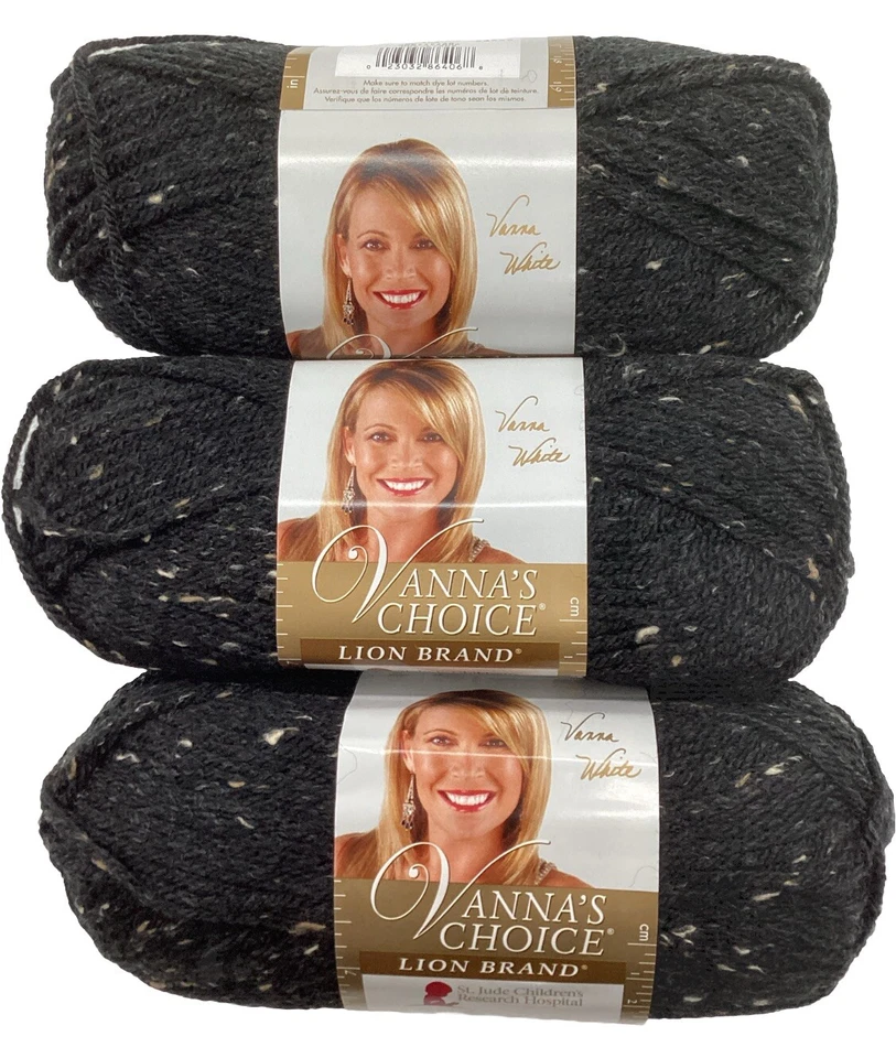 3 madejas Lion Brand Vanna's Choice "Obsidian" #366 Foto 1 de 4