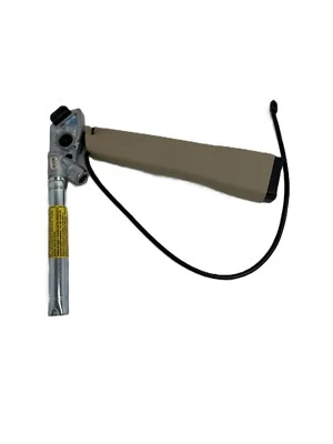 2013 Chevrolet Corvette Pretensioner With Buckle Passenger Side 19260670 OEM — 第 1/4 张图片