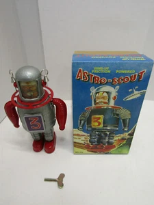 OLD METAL TIN WINDUP ASTRO-SCOUT MS399 ROBOT WORKS SPACE TOY ORIGINAL BOX - Picture 1 of 6