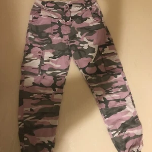Camouflage Lilac Pale Green New Look Age 14 or 164 cm Cargo Trousers - Picture 1 of 8