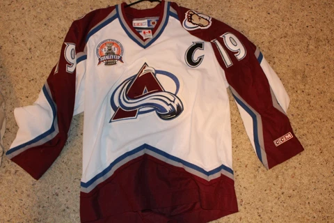 CCM Joe Sakic 2001 Stanley Cup Colorado Avalanche jersey Large MIC canada Cover