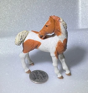 Papo Pinto Pony from Chestnut Pinto Mare + Foal Equestrian Set - Picture 1 of 7