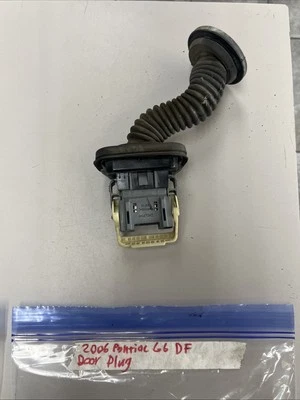 2006 Pontiac G6 driver front door plug - Image 1 of 4
