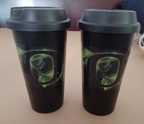 2 Oregon travel mugs U of O Ducks Cover