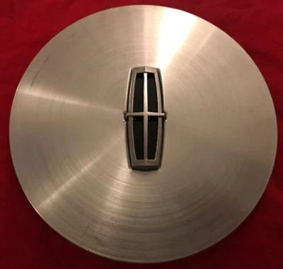 (1) 1988-1997 Lincoln CONTINENTAL Wheel Center Cap HUB COVER METAL E80C-1A096-AA - Image 1 of 4