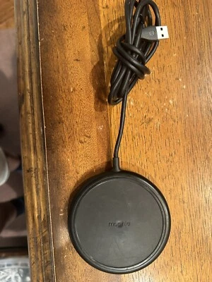 mophie 10w Qi Fast Charge Wireless Charger With Desk Stand - Image 1 of 3