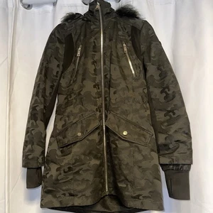 Michael Kors Camouflage Mantel mit Kapuze Reißverschluss Jacke Größe S - Bild 1 von 19