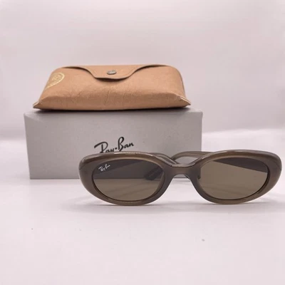 Gafas de sol Ray Ban para mujer ovaladas gruesas borde completo RB4441D marrón ópalo Foto 1 de 4