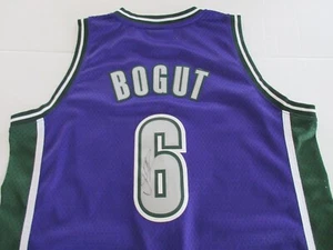 Autographed Andrew Bogut #6 Milwaukee Bucks Authentic SEWN Jersey Size Large - Picture 1 of 8