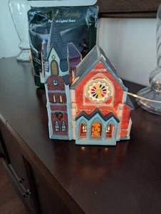 Dickens Keepsake Porcelain Lighted Church by Heartland Valley - Gently Used - Picture 1 of 4