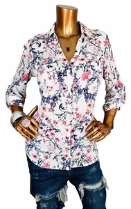 By & By L Top NWT Floral Button Up Shirt 3/4 Roll Tab Sl Low V Cut Pockets - Picture 1 of 12