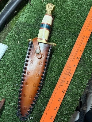 8-1/2" DAMASCUS HANDMADE DAGGER KNIFE, 13" OVERALL, BONE HANDLE  SHEATH - Image 1 of 4