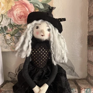 HALLOWEEN SKURRIL BEMALT GESICHT HEXE PUPPE REGAL SITTER TISCHPLATTE KAMIN - Bild 1 von 20