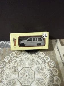 AUTOMODELLI IN SCALA 1/87 MACCHINA MINIATURA IN PLASTICA  X PLASTICI DIORAMA - Foto 1 di 1