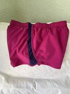 Damen Nike Dri-Fit Fuschia Laufshorts Gr. S - Bild 1 von 6