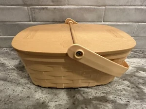 Vintage Fisher Price Plastic Picnic Basket Made in USA. Great Used Condition. - Picture 1 of 10