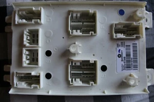 Chrysler Dodge BCM Body Control Module P68154473AB - Picture 1 of 4