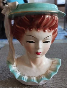 1950'S LADY 7" HEAD VASE IN AQUA HAT LONG IRIDESCENT BOW RIBBON & GOLD TRIM - Picture 1 of 12