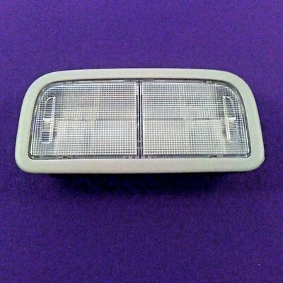 Mapa de cúpula delantera cortesía gris claro Honda Civic 2006 07 08 usado (2008) Foto 1 de 4