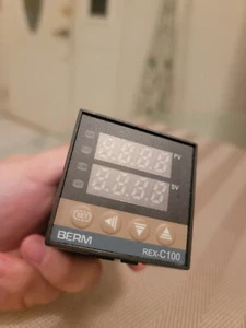 REX-C100FK02-M * AN PID Digital Thermoregulator Relay Type K Thermocouple Output - Picture 1 of 3