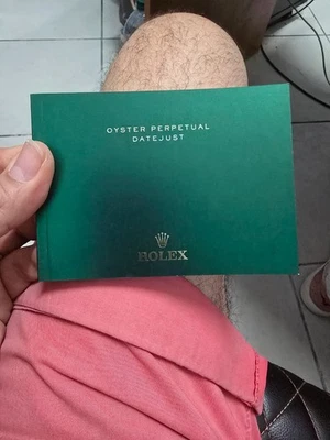 Rolex Datejust Libretto Booklet Anno moderno  - Immagine 1 di 4