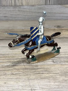 Cavaliere medievale vintage Mignot montato con lancia piombo buone condizioni - Foto 1 di 5