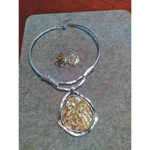 Set Collana e Orecchini Abalone Tono Argento Dichiarazione Gioielli - Foto 1 di 5