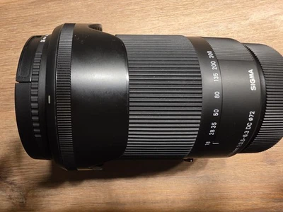 Sigma 18-300mm 1:3.5-6.3 DC Macro OS HSM Contemporary Objektiv - für Canon EOS - Bild 1 von 2