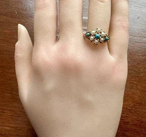 Vintage Designer Avon Gold Tone Faux Seed Pearl Turquoise Bead Ring Sz 6.5 - Picture 1 of 7
