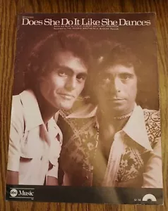 Vtg Sheet Music Does She Do It Like She Dances  The Addrisi Brothers c1977 Rare - Picture 1 of 1