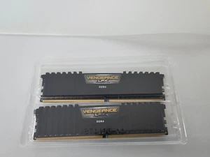 CORSAIR Vengeance 16GB (2 x 8GB) DDR4 3200 - Bild 1 von 2