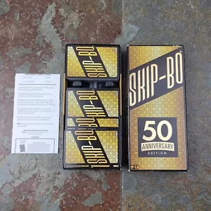 SKIP-BO 50th Anniversary Edition Gioco di Carte Mattel Oro Nero da Collezione - Foto 1 di 11
