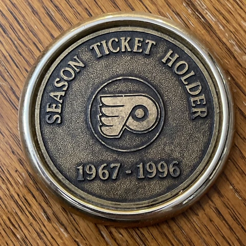 Vintage Philadelphia Flyers Season Ticket Holder 1967-1996 Paperweight 3” VHTF Cover